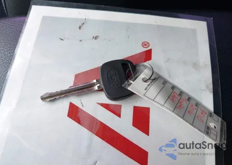 2016 Toyota Rav4 Xle from USA, damaged, VIN JTMWFREV1GJ071472